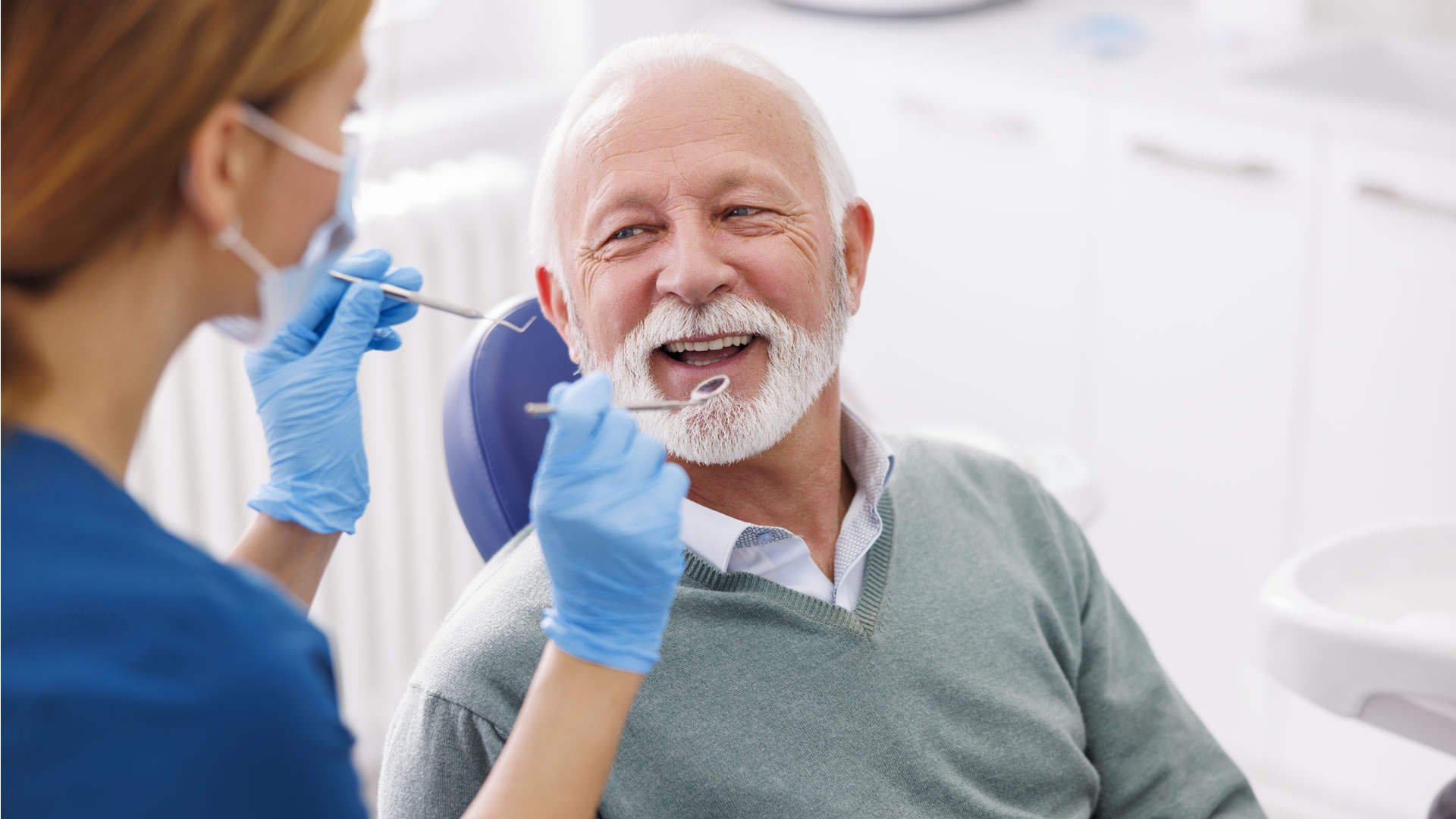 „Smile-on-4 / Smile-on-6“ - feste Zähne für mehr Lebensqualität